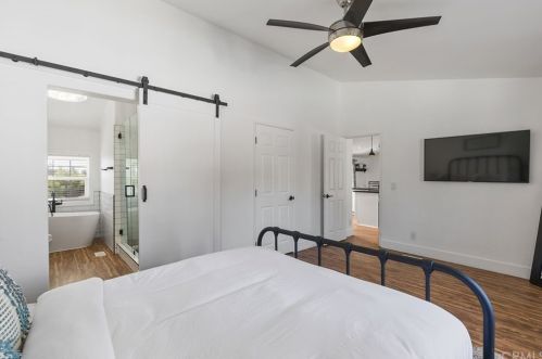39970 Calle Bellagio, Temecula CA  92592-8620 exterior