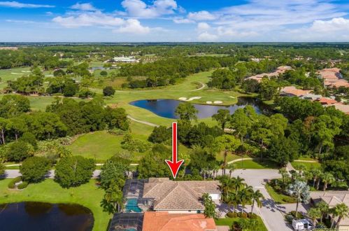 8801 One Putt Pl, Fort Pierce FL  34986-3068 exterior