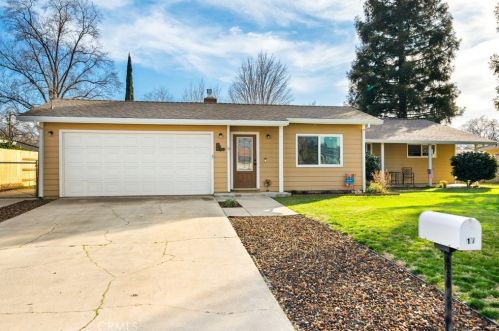 17 Ceres Cir, Chico, CA 95926-1408