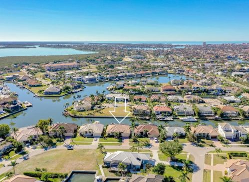 1839 Woodbine Ct, Marco Island, FL 34145-4737