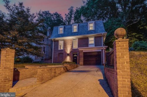 5315 Macarthur Blvd, Washington, DC 20016-2521