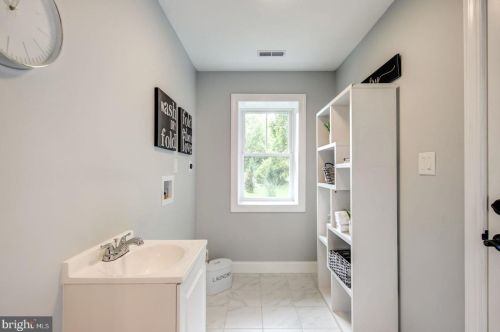 817 Bryn Mawr Ave, Newtown Square PA  19073-4333 exterior