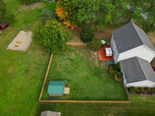 1319 Fox Ave, Beaver Falls, PA 15010-2515