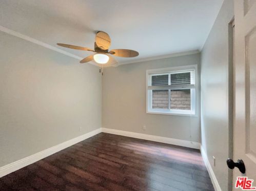 27769 Kristin Ln, Santa Clarita CA  91350-4325 exterior