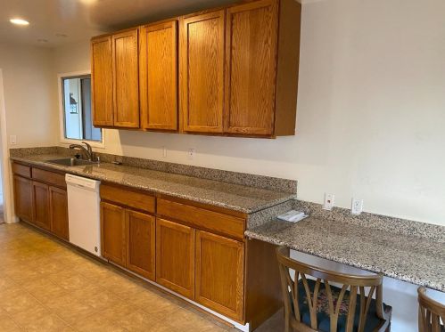 974 Chesterton Ave, Redwood City, CA 94061-1206