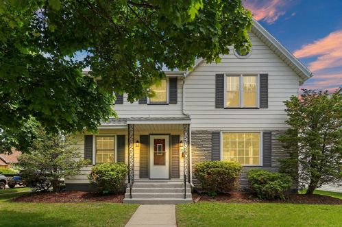 7605 15th Ave, Kenosha, WI 53143-1537