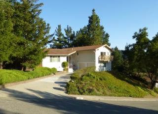 1068 Country Club Dr, Moraga, CA 94556-1924