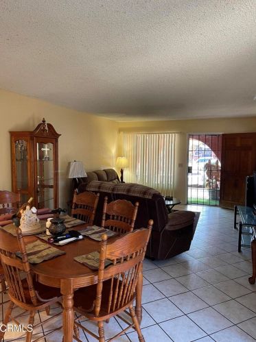 351 Sycamore St, Santa Paula CA  93060-2226 exterior