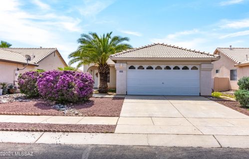 7087 Cantamar St, Tucson, AZ 85743-5015