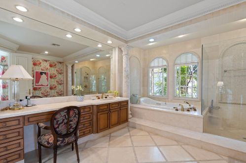 314 Chilean Ave, Palm Beach FL  33480-4697 exterior