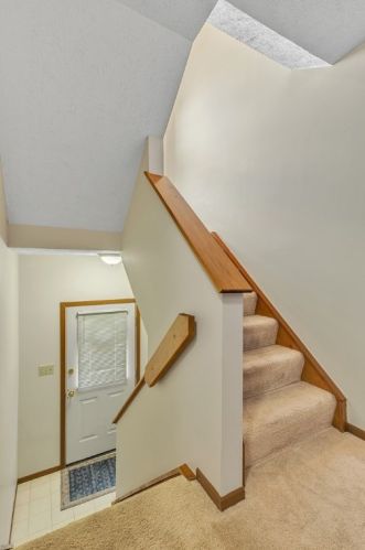 2204 Timberglen Dr, Imperial, PA 15126-9270