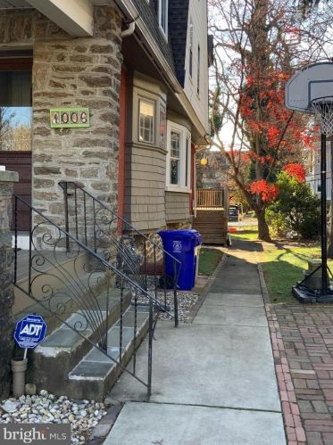 1006 Melrose Ave, Melrose Park, PA 19027-3014