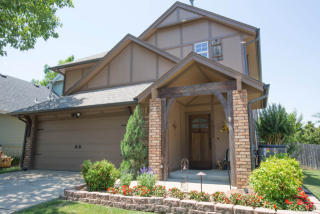 5931 76th Pl, Tulsa, OK 74136-8516