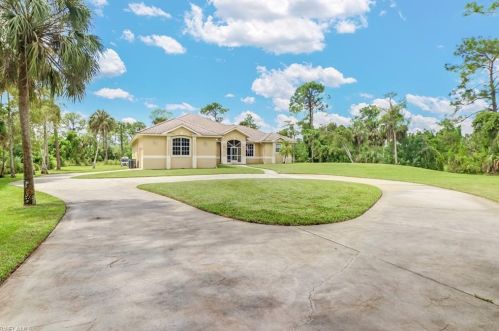 1141 25th St, Naples, FL 34117-4348