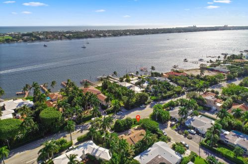 3301 Flagler Dr, West Palm Beach, FL 33405-1907