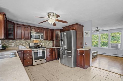 80 Hazard Ave, Warwick, RI 02889-9404