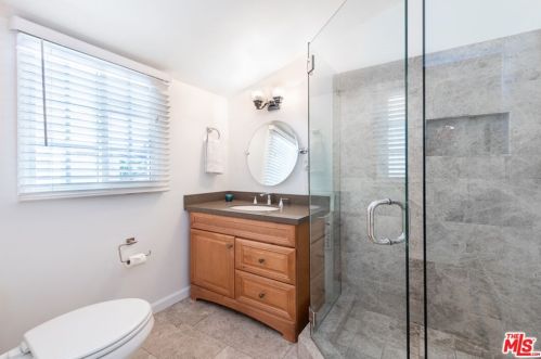 4866 Haskell Ave, Van Nuys CA  91436-1627 exterior