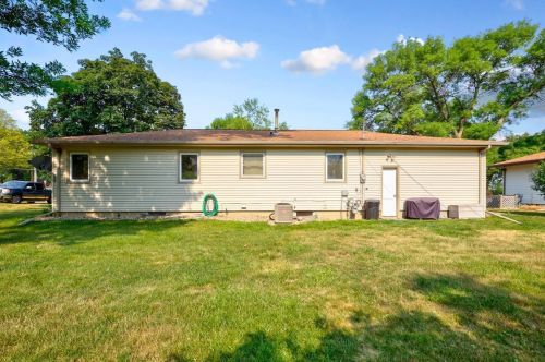 2437 Albion Ave, Fairmont, MN 56031-3306