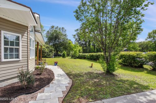 1509 Pony Ave, Beaufort SC  29906-5703 exterior