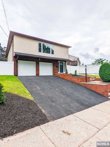 2 Elmwood Ter, Elmwood Park NJ  07407-1730 exterior