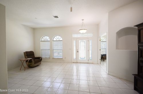 3691 Kloss St, Mims, FL 32754-4941