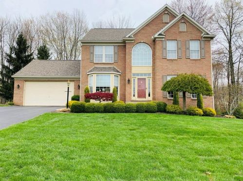 177 Neshannock Trails Dr, New Castle, PA 16105-2915