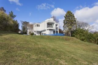 355 Old Montauk Hwy, Hither Plains NY  11954-5039 exterior