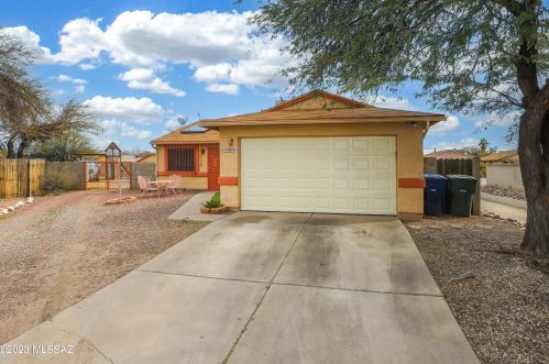 6001 Oaklands Dr, Tucson, AZ 85746-3227