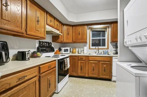 110 Bushville Rd, Westtown NY  10998-2727 exterior