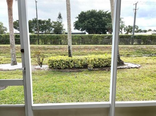 6082 Lake Hibiscus Dr, Delray Beach FL  33484-4617 exterior