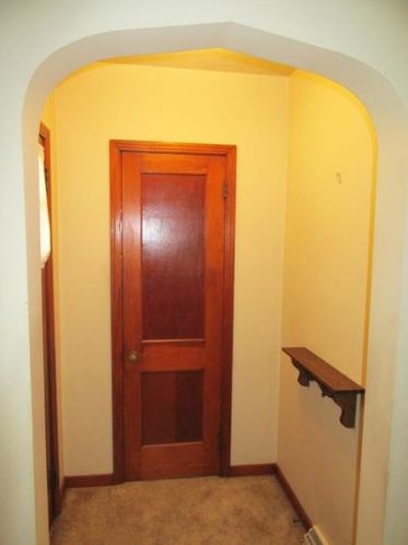 3910 4th Ave, Beaver Falls, PA 15010-3304