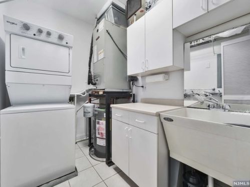 280 Main St, West Paterson NJ  07424-1236 exterior