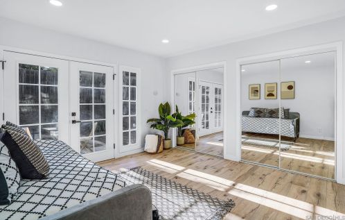 1311 Morning Glory Pl, Vista CA  92084-7222 exterior