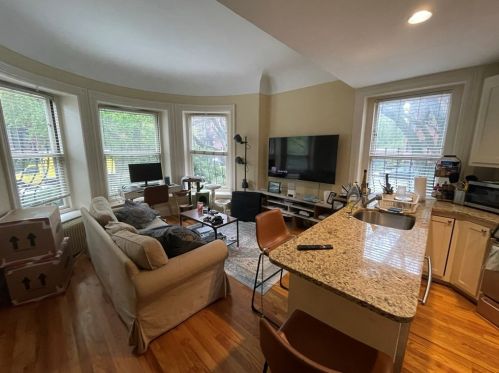 330 Dartmouth St, Boston MA exterior