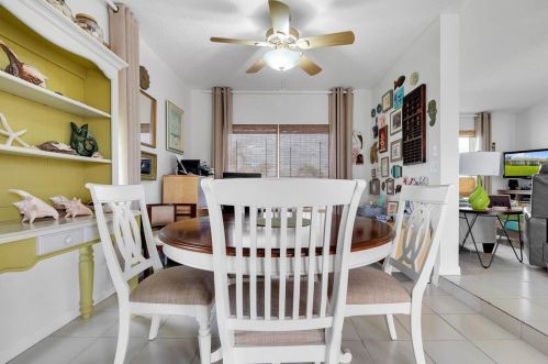 5324 Greenwood Dr, Delray Beach FL  33484-1133 exterior