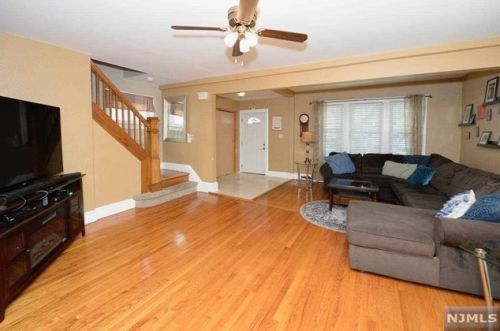 448 James St, N Milford NJ  07646-1022 exterior