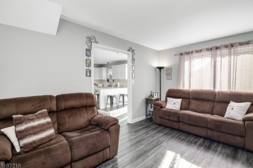 7 Jessica Ln, Dover NJ  07801-4743 exterior