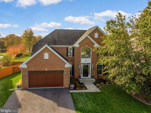 65 Maddex Farm Dr, Shepherdstown, WV 25443-4337