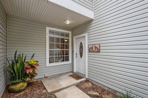573 Vista Trail Ct, Palm Harbor, FL 34683-5260