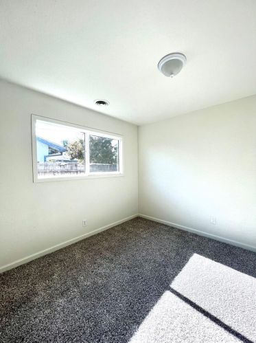 7076 Barbera Ave, Winton CA  95388-9302 exterior