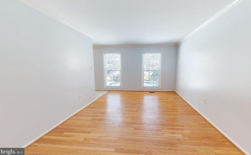 7907 Forest Path Way, Springfield VA  22153-2605 exterior
