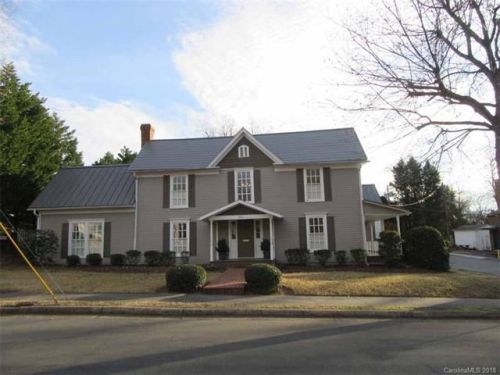 206 Blair St, Uwharie, NC 27371-3045