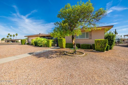 5953 Boston St, Mesa, AZ 85205-8216