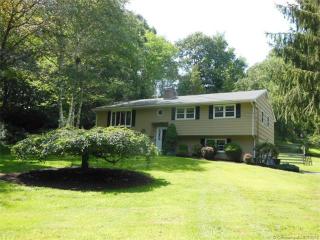 387 Georges Hill Rd, Southbury CT  06488-4600 exterior