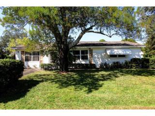 581 Concha Dr, Sebastian, FL 32958-6586