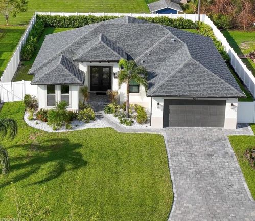 4560 San Antonio Ln, Bonita Springs, FL 34134-7212