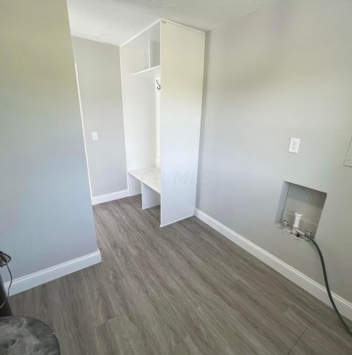 8644 Lilly Chapel Georgesville Rd, West Jefferson OH  43162-9769 exterior