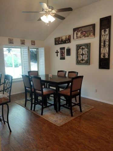 1522 Winter Park Ln, Lewisville TX  75077-2405 exterior