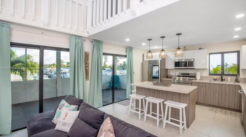 3 Eagle Dr, Key Largo FL  33037-3006 exterior