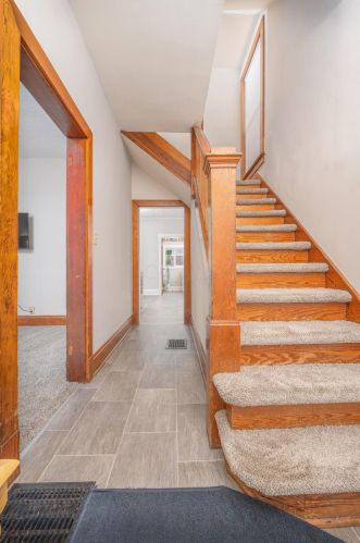 304 Terrace Ave, Mount Vernon OH  43050-3936 exterior